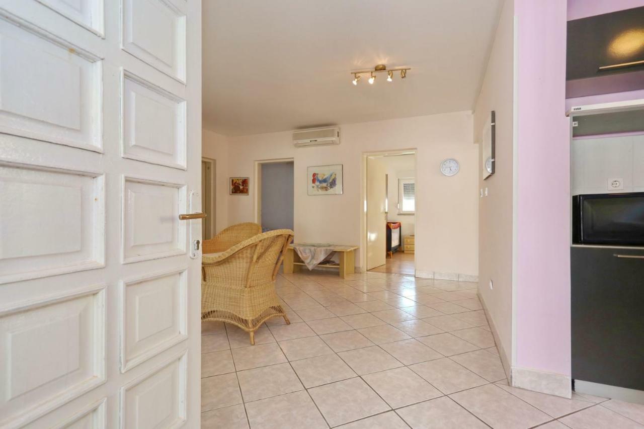 ויר Villa Neyla מראה חיצוני תמונה